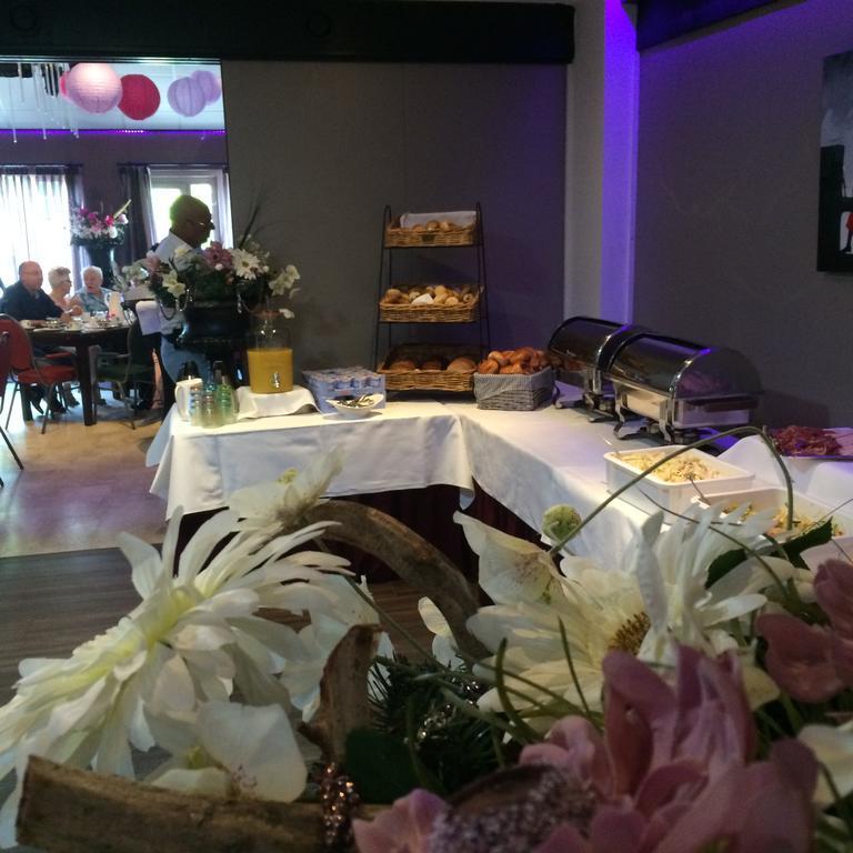Hotel Restaurant Cafe Houben Nunhem ภายนอก รูปภาพ